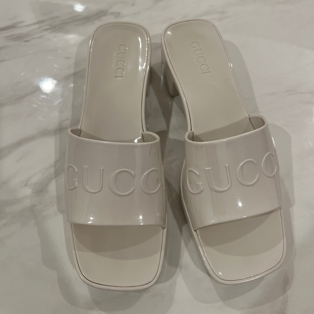 Authentic Gucci White Rubber Slide Sandal Heel